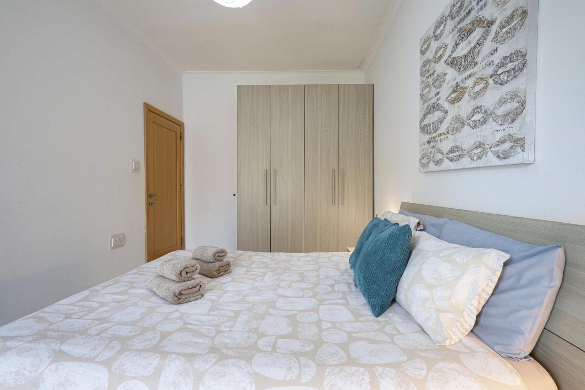 Modern 3Br Stylish & Spacious Apartment - Close To Sliema Promenade Gzira المظهر الخارجي الصورة
