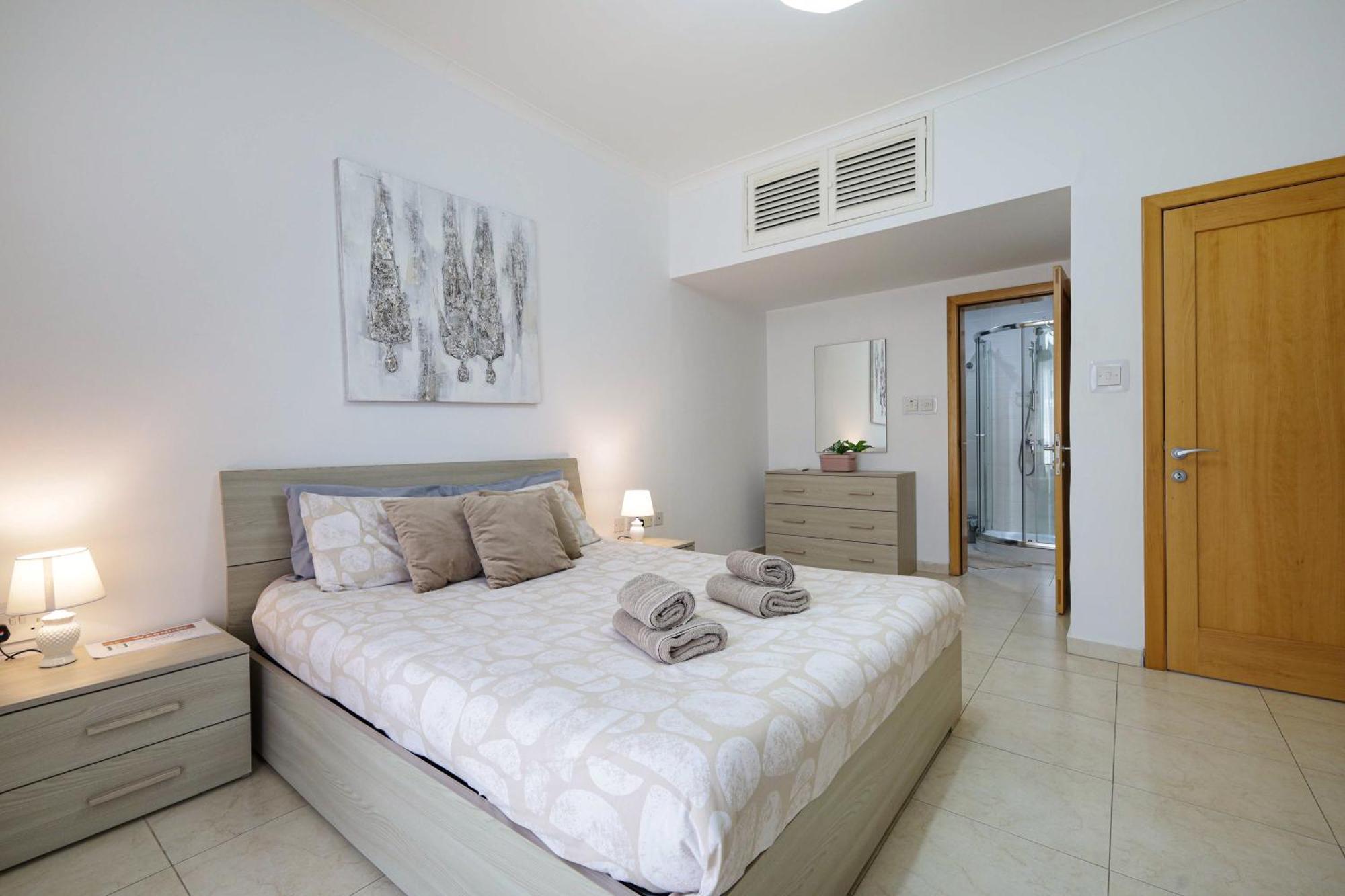 Modern 3Br Stylish & Spacious Apartment - Close To Sliema Promenade Gzira المظهر الخارجي الصورة