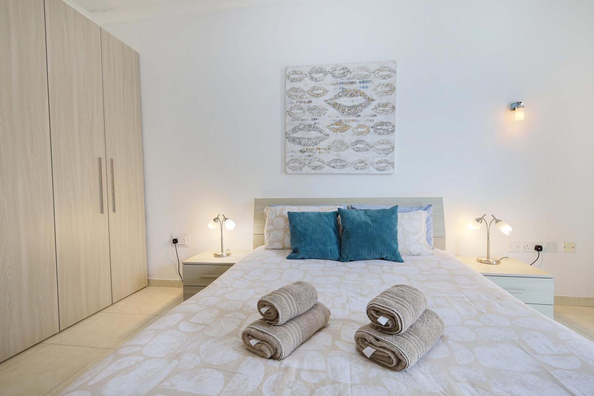 Modern 3Br Stylish & Spacious Apartment - Close To Sliema Promenade Gzira المظهر الخارجي الصورة