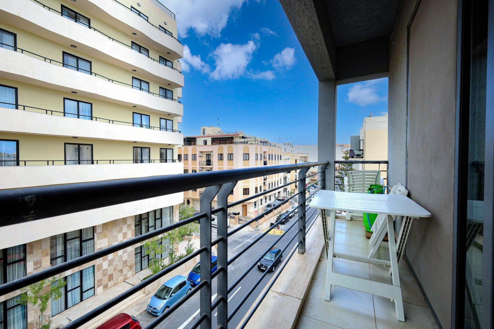 Modern 3Br Stylish & Spacious Apartment - Close To Sliema Promenade Gzira المظهر الخارجي الصورة