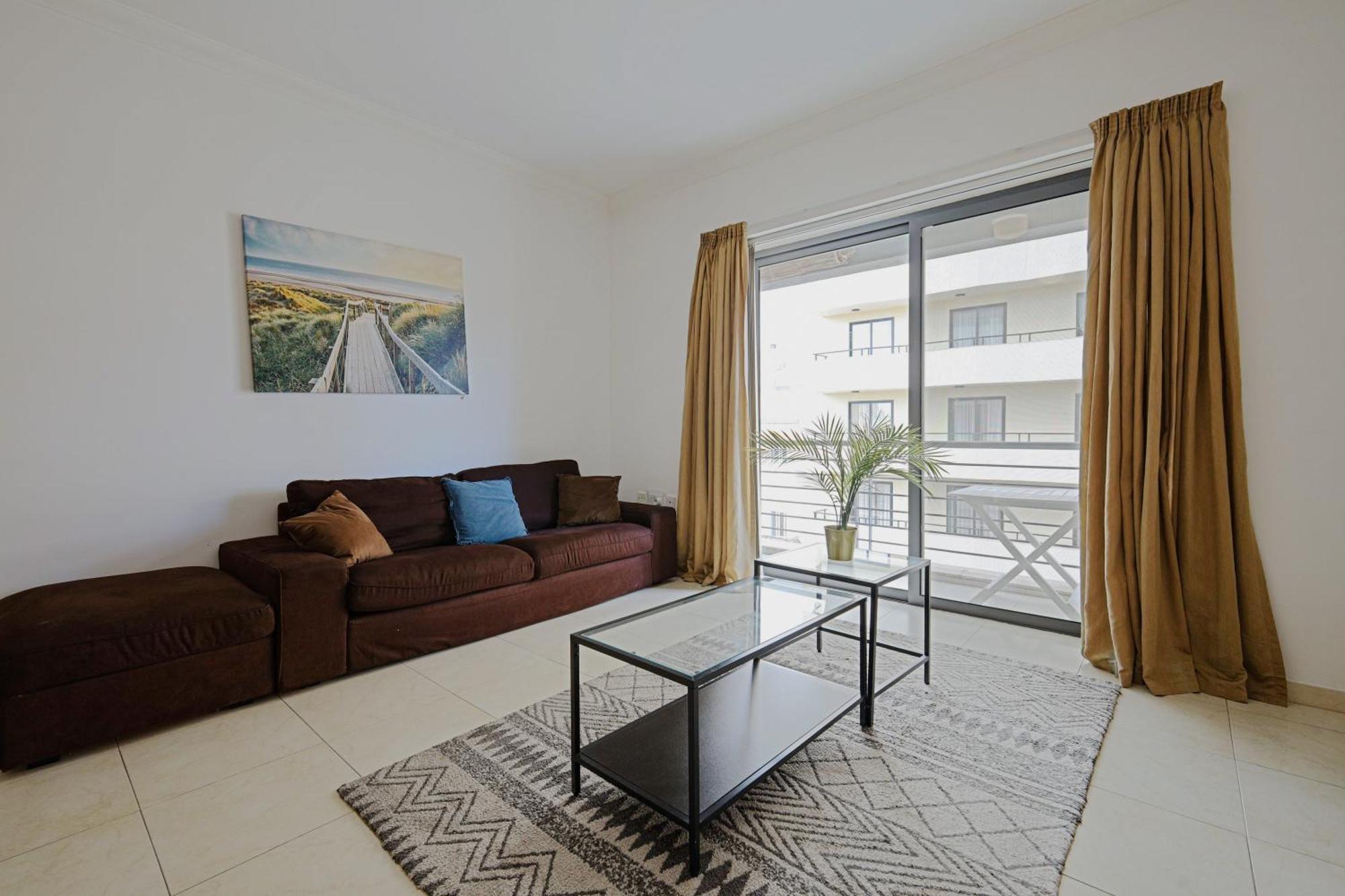 Modern 3Br Stylish & Spacious Apartment - Close To Sliema Promenade Gzira المظهر الخارجي الصورة