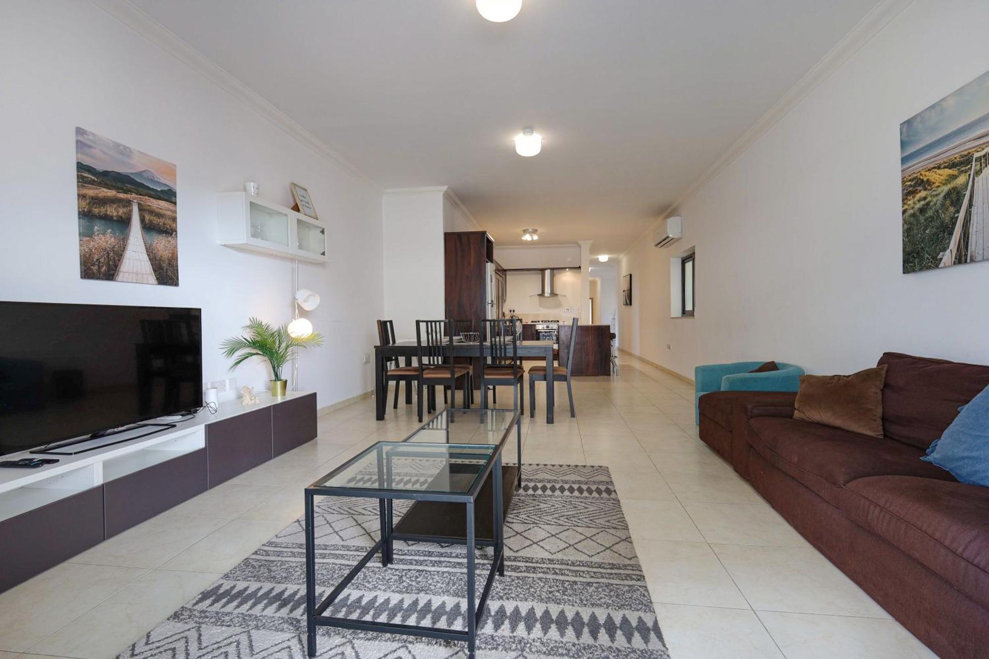 Modern 3Br Stylish & Spacious Apartment - Close To Sliema Promenade Gzira المظهر الخارجي الصورة