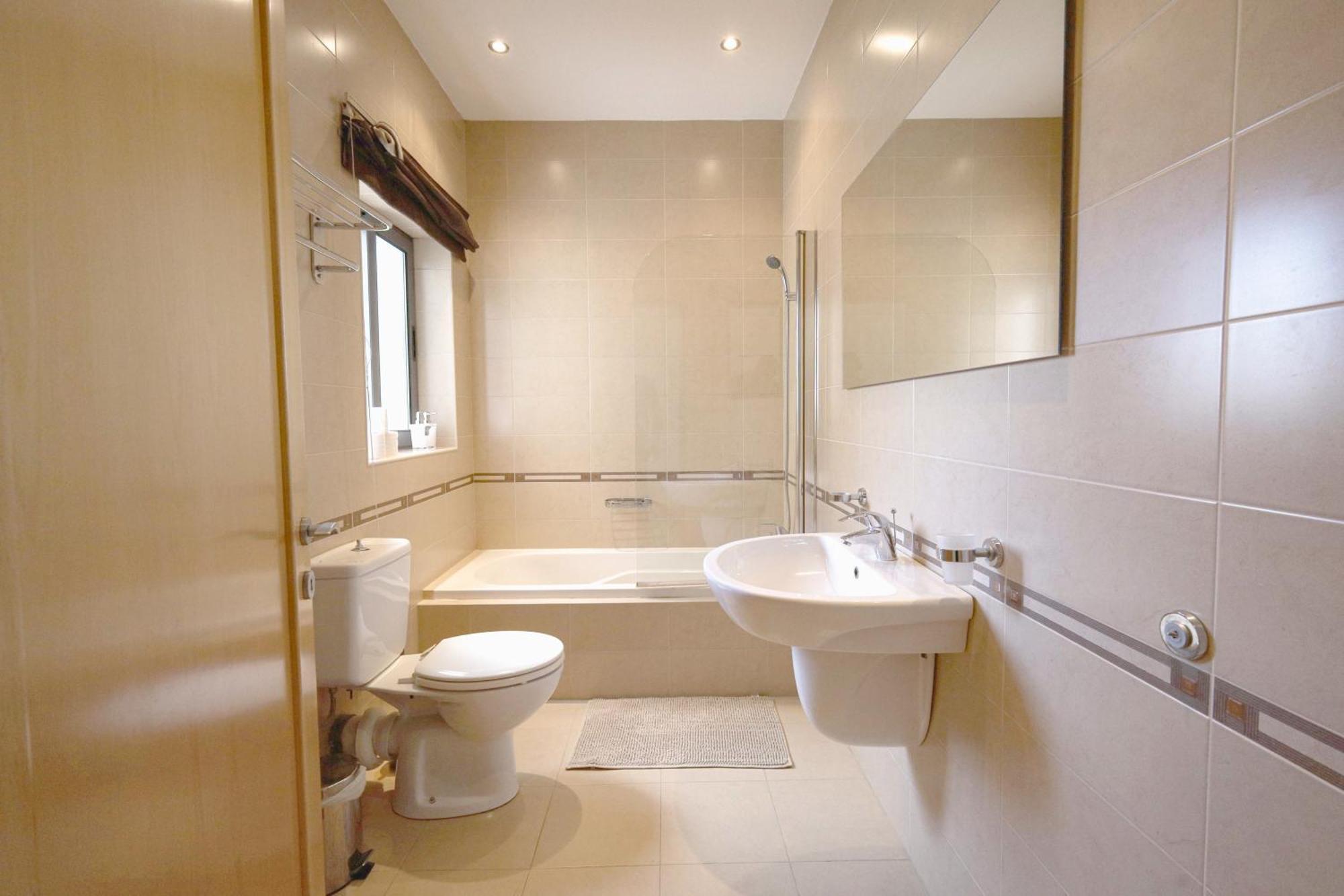 Modern 3Br Stylish & Spacious Apartment - Close To Sliema Promenade Gzira المظهر الخارجي الصورة