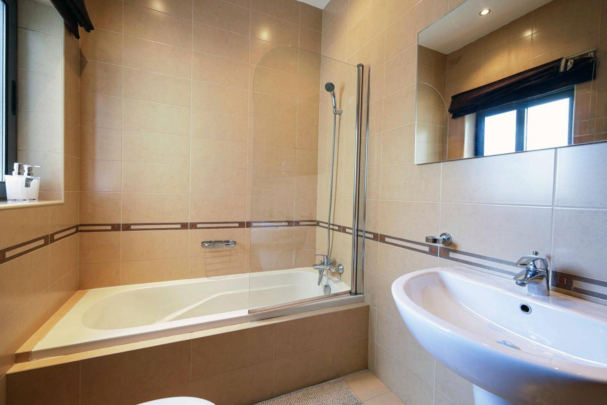 Modern 3Br Stylish & Spacious Apartment - Close To Sliema Promenade Gzira المظهر الخارجي الصورة